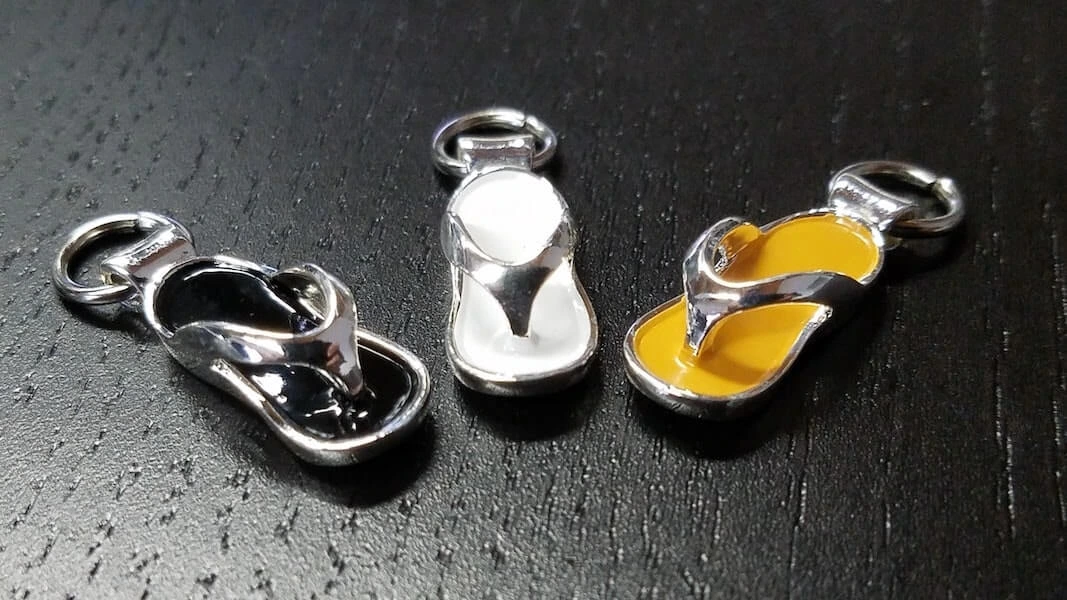 custom 3d charms with enamel